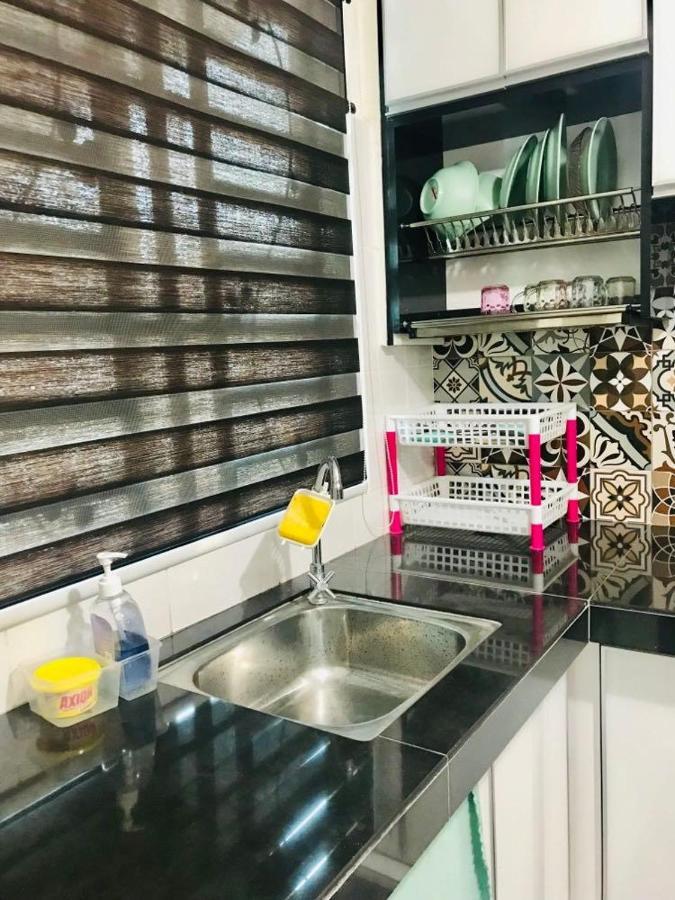 Chempaka Homestay Seri Iskandar Ngoại thất bức ảnh
