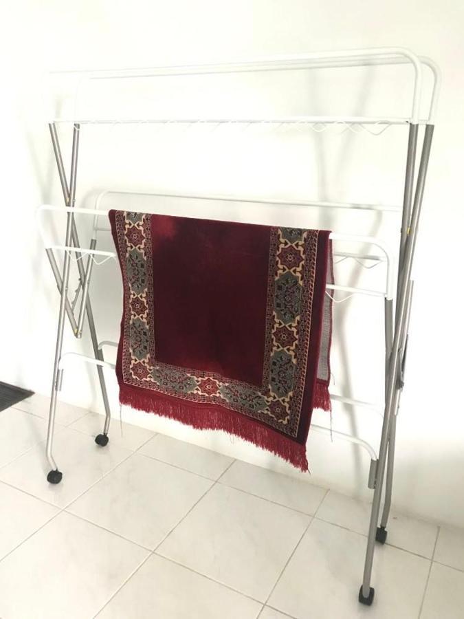 Chempaka Homestay Seri Iskandar Ngoại thất bức ảnh